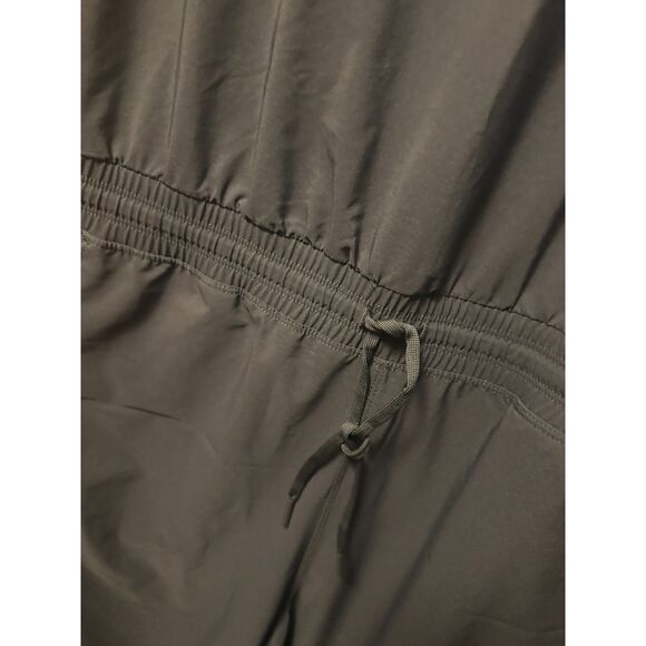 NWT The North Face Woman’s Never Stop Jumpsuit Asphalt Grey Size Medium - Picture 4 of 9